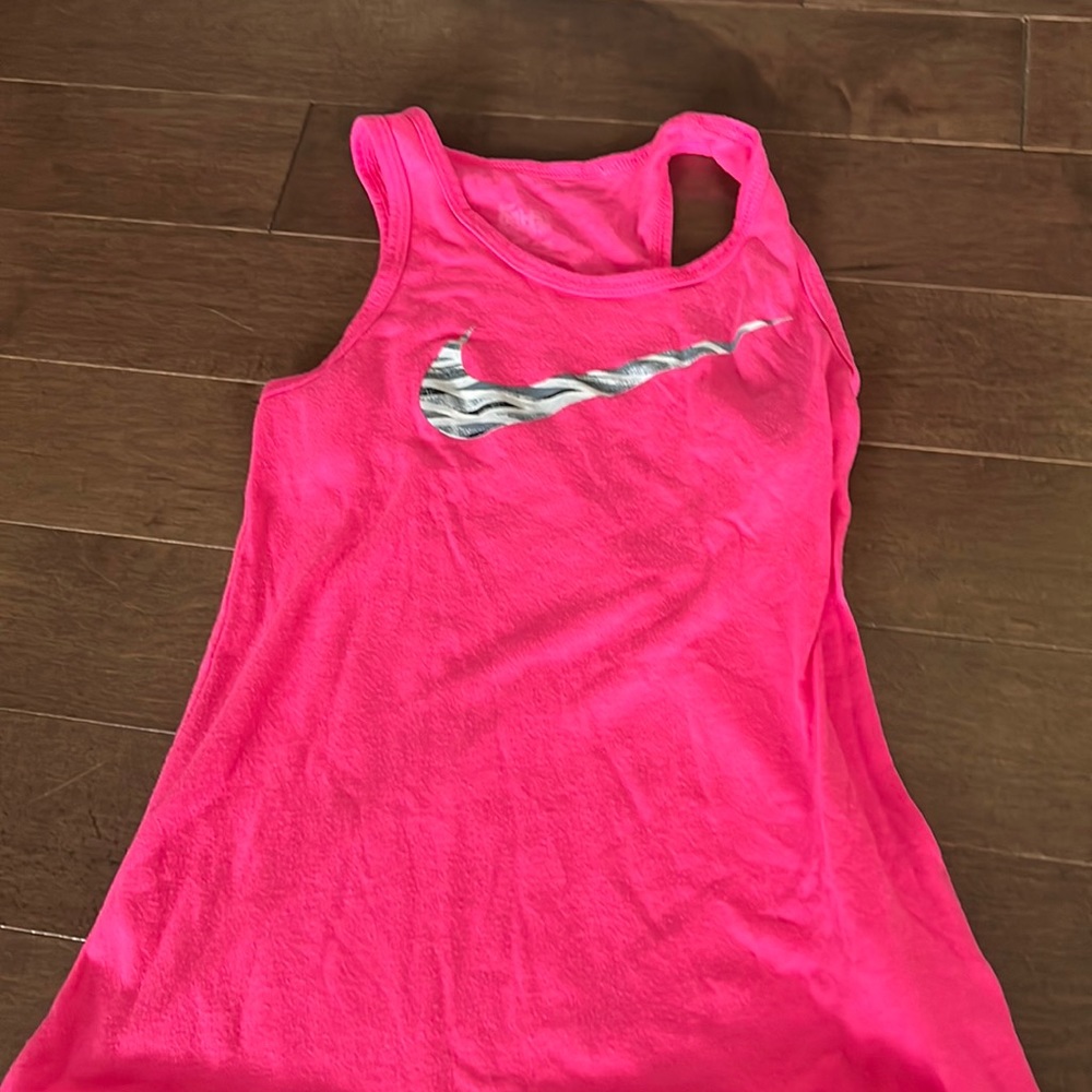 Nike tank